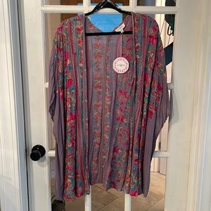 Umgee Embroidered Flower Kimono M/L